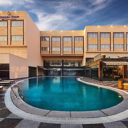 Golden Tulip Bhiwadi Hotel Екстериор снимка