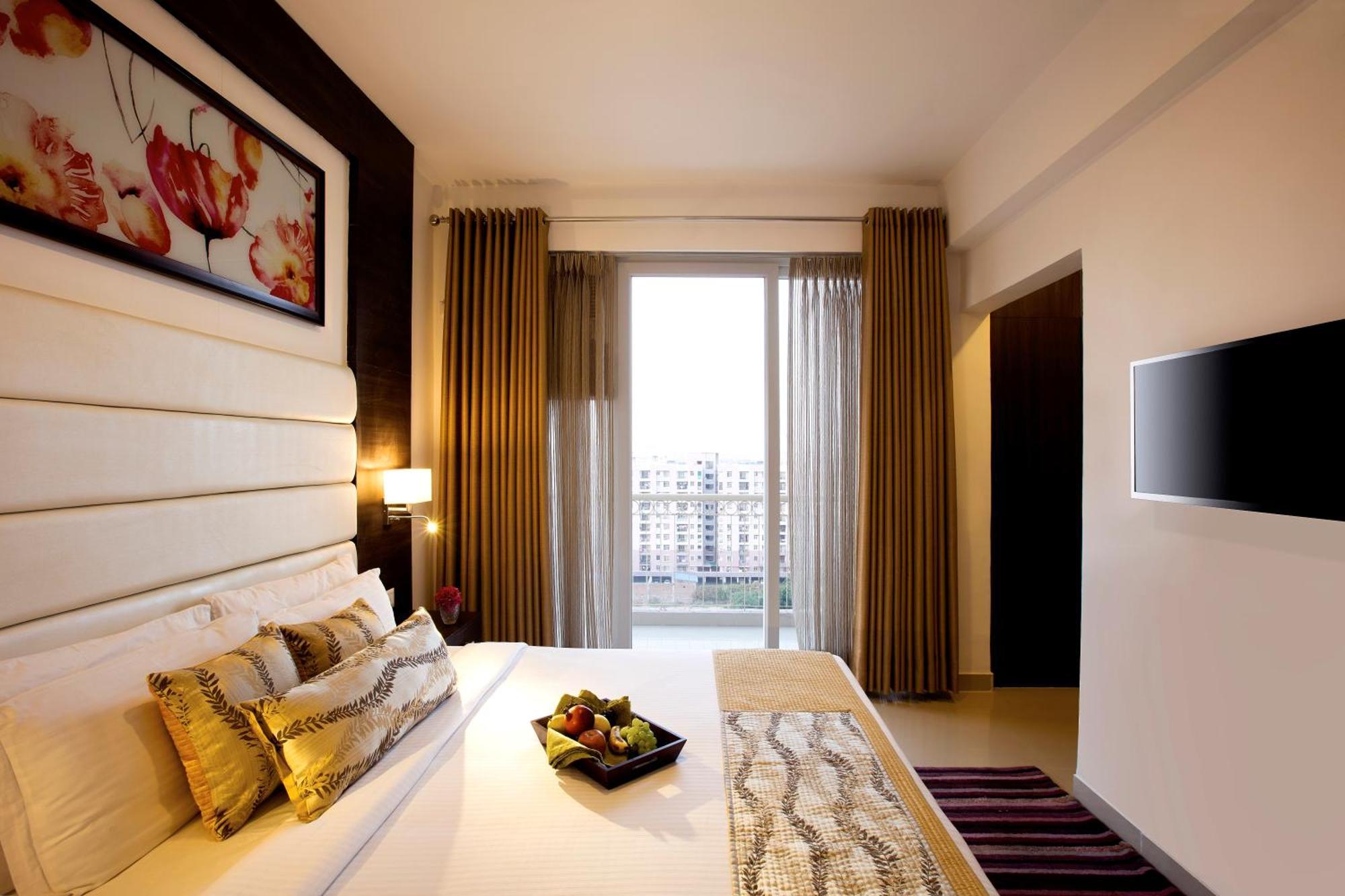 Golden Tulip Bhiwadi Hotel Екстериор снимка